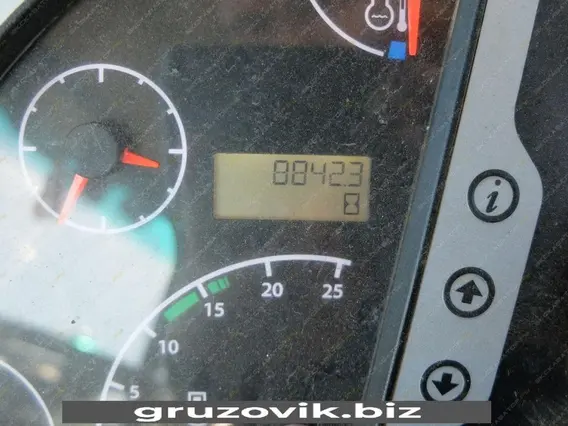 Экскаватор-погрузчик JCB 3CX 2013 года б/у