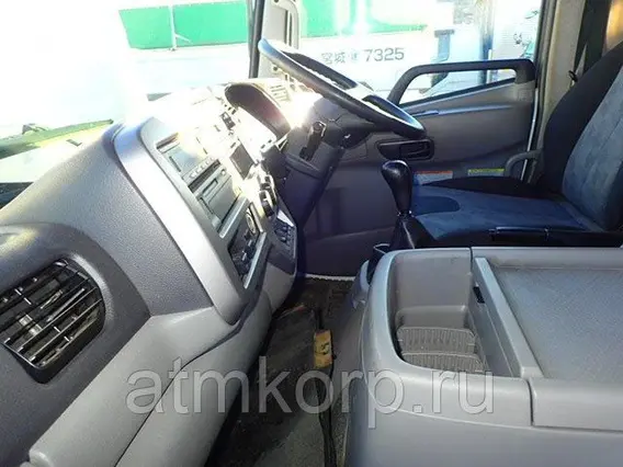 Бортовой Nissan UD б/у фото 4