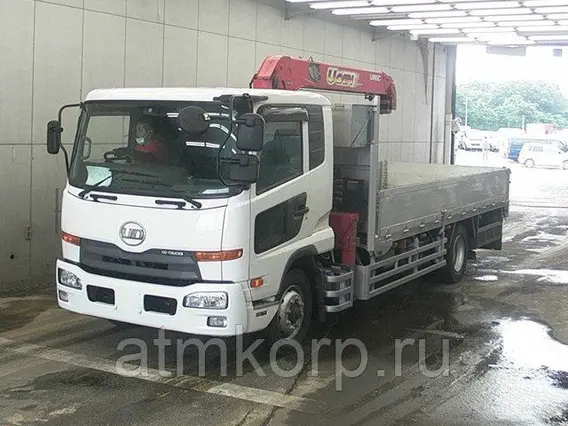 Бортовой Nissan UD б/у