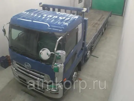 Бортовой Nissan UD  б/у