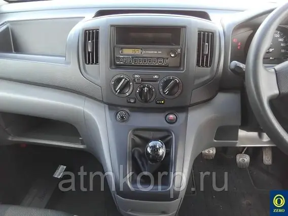 Микроавтобус Nissan 200 б/у фото 6