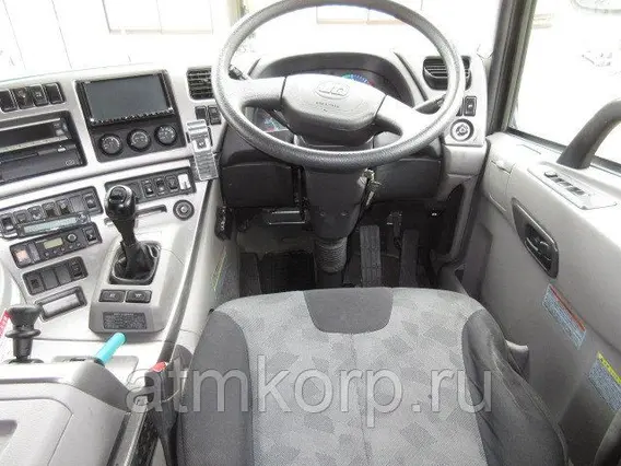 Тягач Nissan Quon  б/у фото 5
