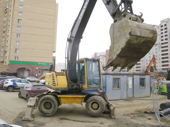 Экскаватор Volvo EW 180 B 2007 года б/у фото 4