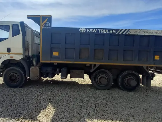 Самосвал FAW J6 2023 года б/у фото 4