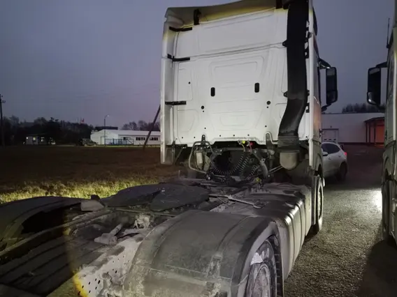 Седельный тягач Mercedes-Benz Actros 2022 года б/у фото 5