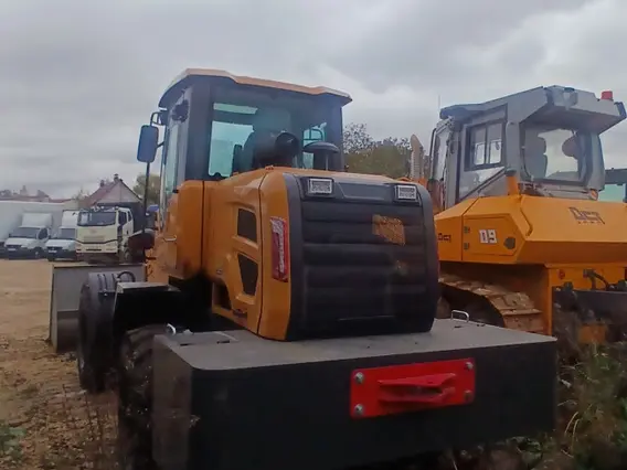 Фронтальный погрузчик KYLOTON G-10 2024 года б/у
