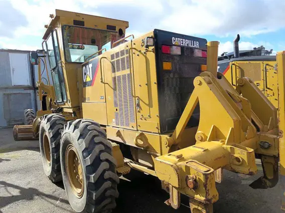 Грейдер Caterpillar 140 K 2015 года б/у фото 4
