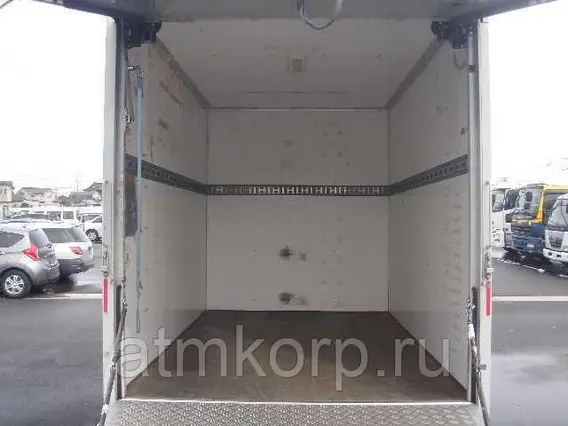 Автофургон Mitsubishi Canter  б/у фото 3