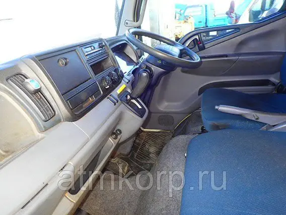 Тентованный грузовик Mitsubishi Canter б/у фото 4