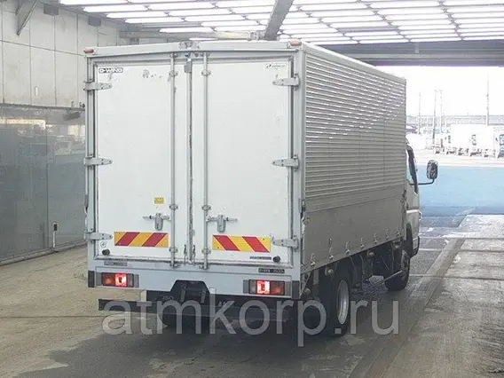 Грузовик фургон бабочка MITSUBISHI CANTER кузов FEB80 гв 2011 груз 3,5 тн объем 17,27 куб м пробег 77 т.км б/у фото 2