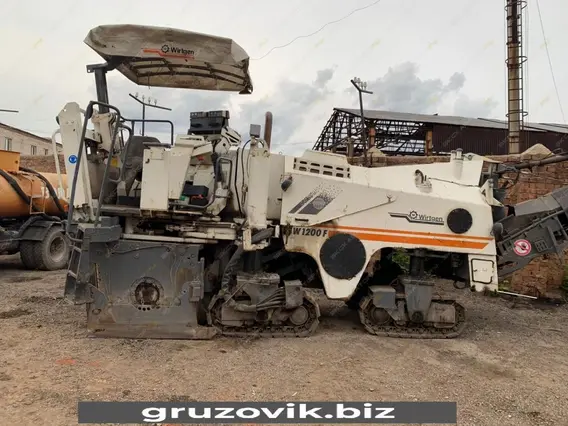 Дорожная фреза Wirtgen W1200 2004 года б/у