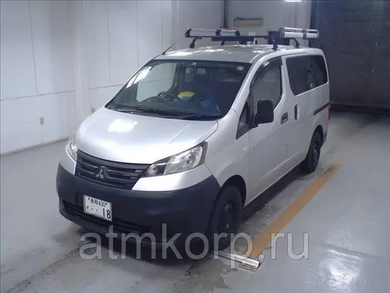 Микроавтобус Mitsubishi DELICA  б/у фото 2