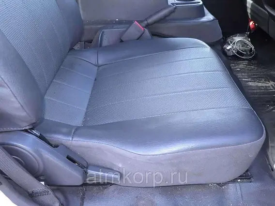 Микроавтобус Mitsubishi DELICA  б/у фото 8