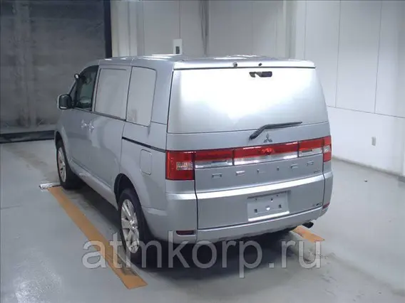 Микроавтобус Mitsubishi DELICA  б/у фото 3