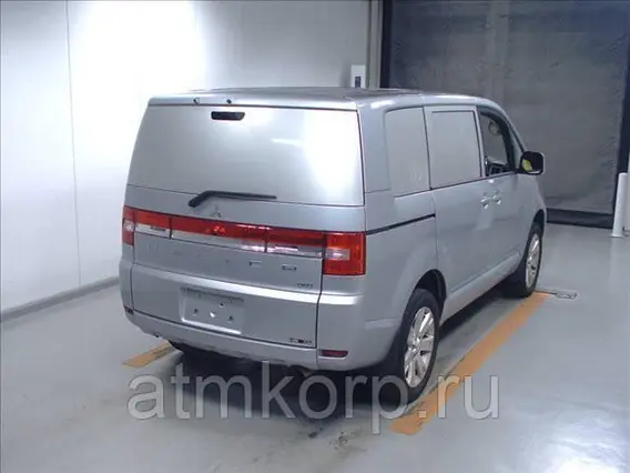 Микроавтобус Mitsubishi DELICA  б/у фото 4