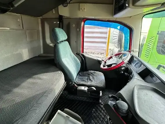 Седельный тягач Volvo FH 2017 года б/у фото 8