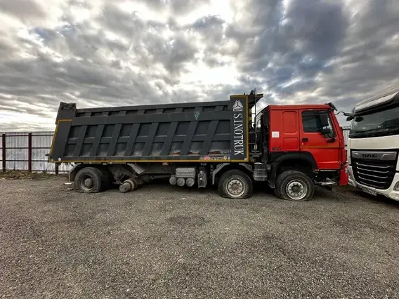Самосвал Howo HW76 2022 года б/у фото 7