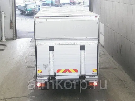 Автофургон Mitsubishi FUSO б/у фото 3