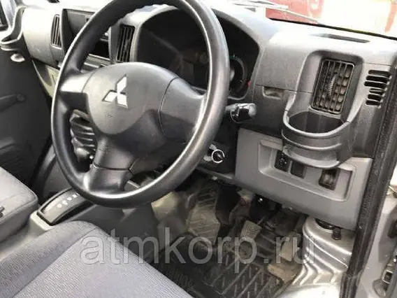 Микроавтобус Mitsubishi MINICAB б/у фото 3