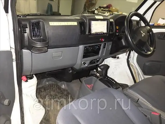 Микроавтобус Mitsubishi MINICAB  б/у фото 3
