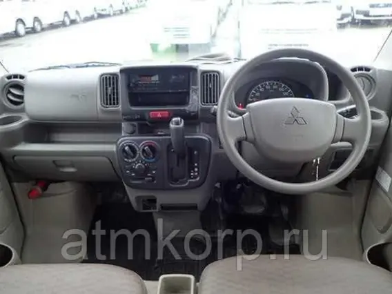 Микроавтобус Mitsubishi MINICAB  б/у фото 4