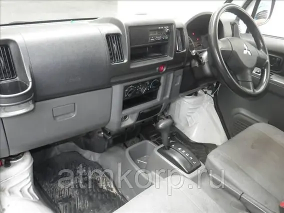 Микроавтобус Mitsubishi MINICAB  б/у фото 5