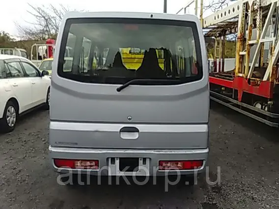 Микроавтобус Mitsubishi MINICAB б/у фото 4