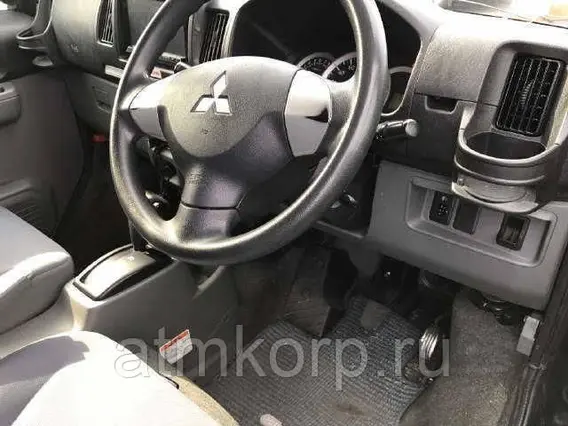 Микроавтобус Mitsubishi MINICAB  б/у фото 3
