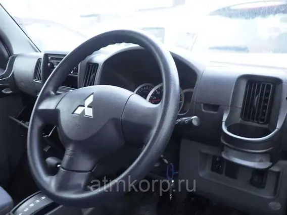 Микроавтобус Mitsubishi MINICAB  б/у фото 7