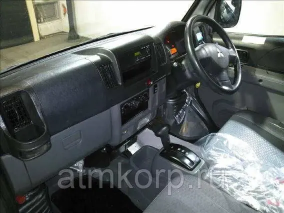 Микроавтобус Mitsubishi MINICAB  б/у фото 3