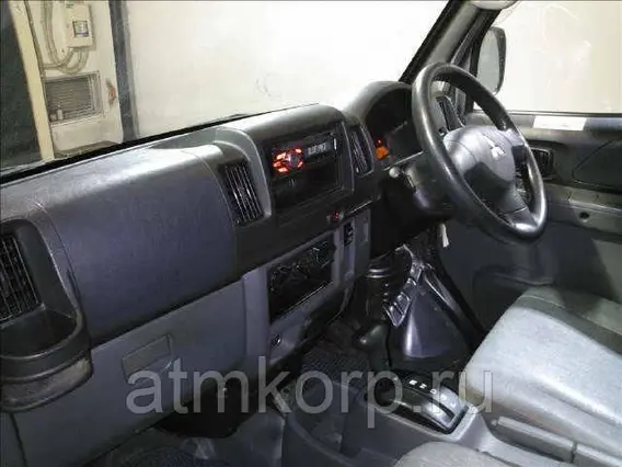 Микроавтобус Mitsubishi MINICAB  б/у фото 3