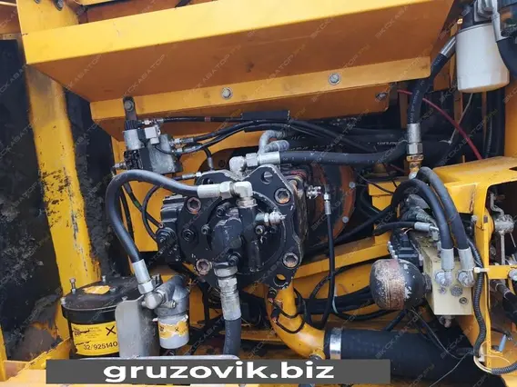 Экскаватор JCB JS 240LC 2007 года б/у