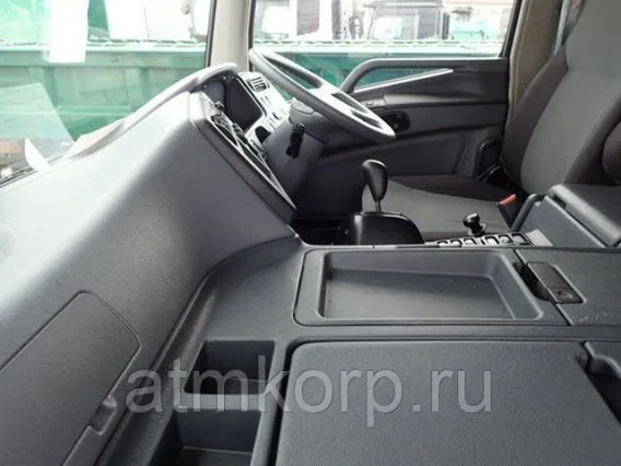 Автофургон Mitsubishi SUPER GREAT  б/у фото 4