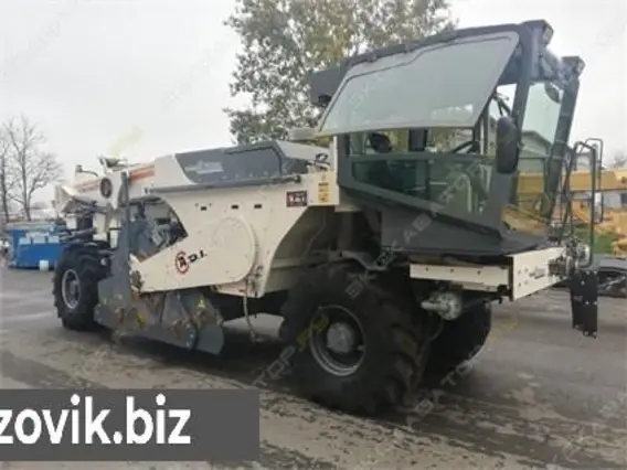 Дорожная фреза Wirtgen WR 2000 2006 года б/у