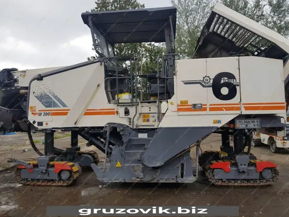 Дорожная фреза Wirtgen W 200 2011 года б/у