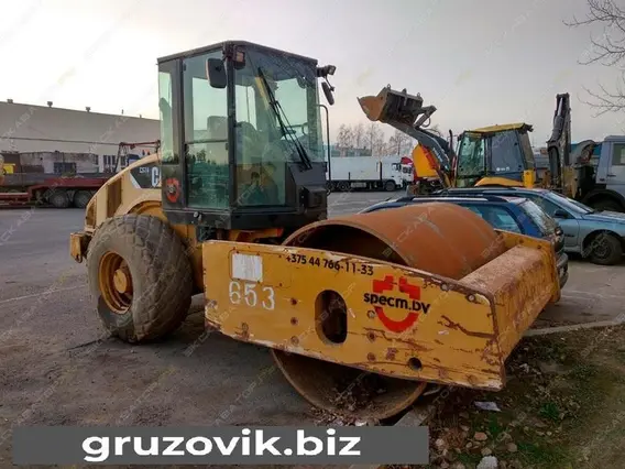 Дорожный каток Caterpillar CS74 2009 года б/у