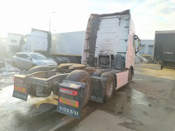 Седельный тягач Volvo FH 2021 года б/у фото 8