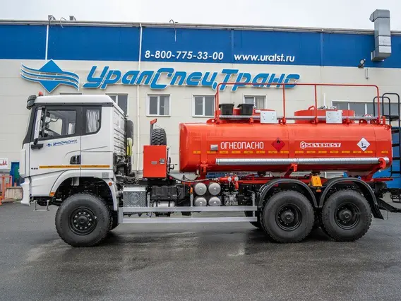 Автотопливозаправщик Shacman SX32586V385 2025 года новый
