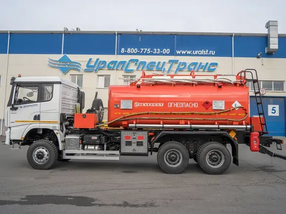 Автотопливозаправщик Shacman SX32586V385 2025 года новый