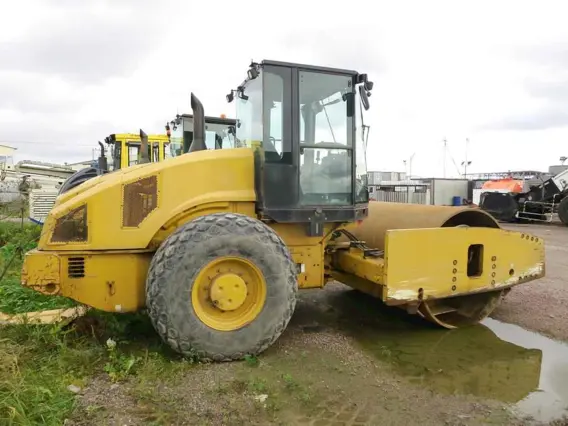 Дорожный каток Caterpillar CS76 XT 2013 года б/у фото 5