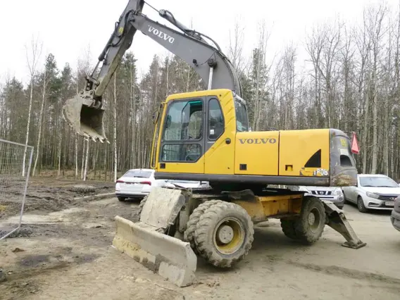 Экскаватор Volvo EW 180 B 2007 года б/у фото 5