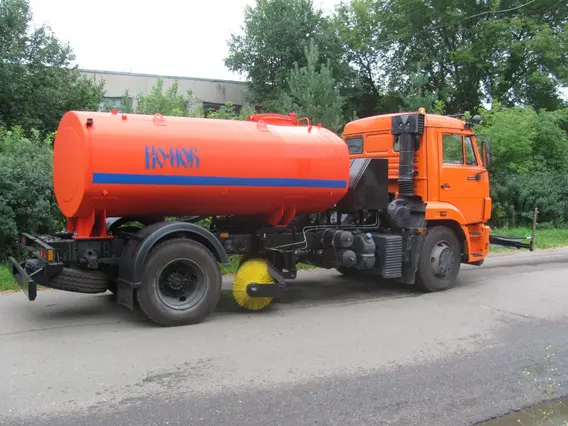Дорожно-уборочный автомобиль Камаз 43253 2020 года новый
