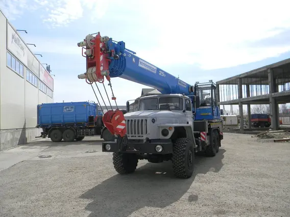Автокран Урал 55713 2020 года новый