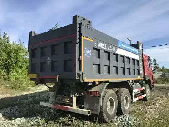 Самосвал Howo HW76 2022 года б/у фото 7