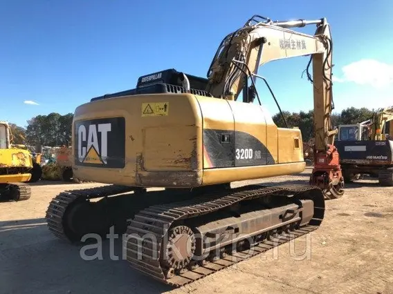 Экскаватор Caterpillar 320  б/у фото 2
