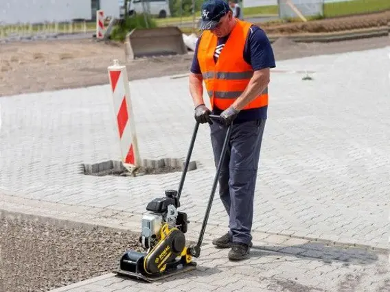 Строительная техника Bomag BVP  б/у фото 2