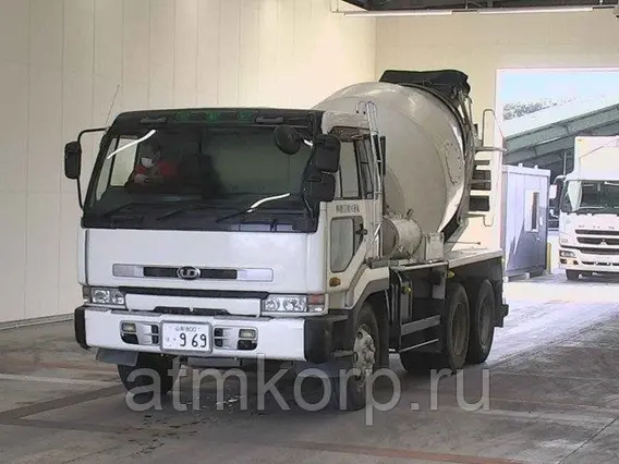 Бетоносмеситель Nissan Truck  б/у