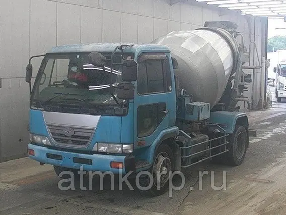 Бетоносмеситель Nissan Truck  б/у