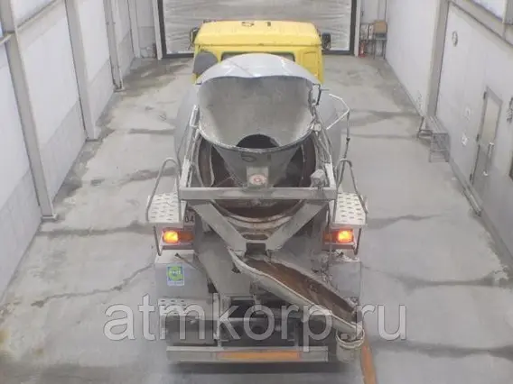 Бетоносмеситель Nissan UD б/у фото 3