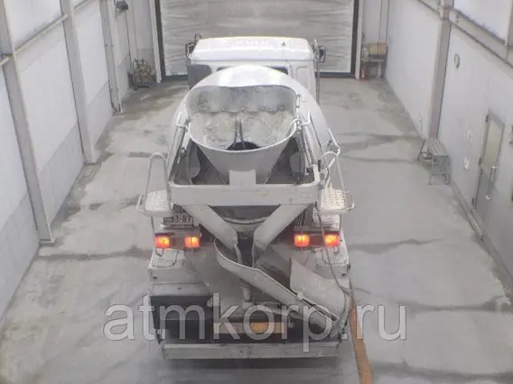 Бетоносмеситель Nissan UD б/у фото 3